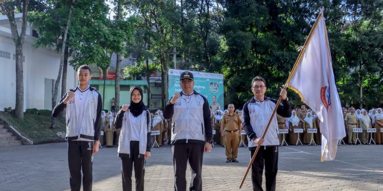 Pemkot Cimahi Lepas Kontingen Atlet Pelajar Yang Akan Berlaga Di Popwilda II Jabar