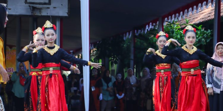Jaring Minat Dan Bakat Seni Pelajar SD Lewat FLS2N Tingkat Kota Cimahi 2024