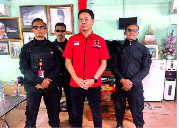 Kevin Fabiano Ketua Senkom Surakarta Resmi Mendaftar Sebagai Bakal Calon Walikota