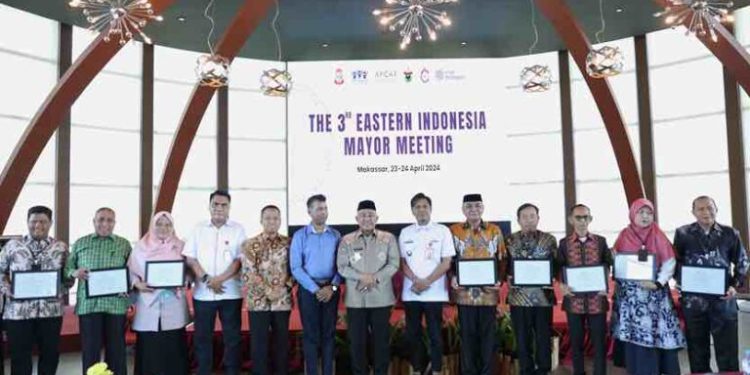 Komitmen Penuh, PJ Sekda Paparkan Inovasi Upaya Penerapan KTR di Kota Makassar