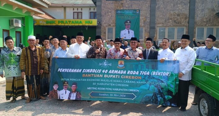Bupati Imron Serahkan Bantuan 40 Unit Bentor untuk MWC NU se-Kabupaten Cirebon