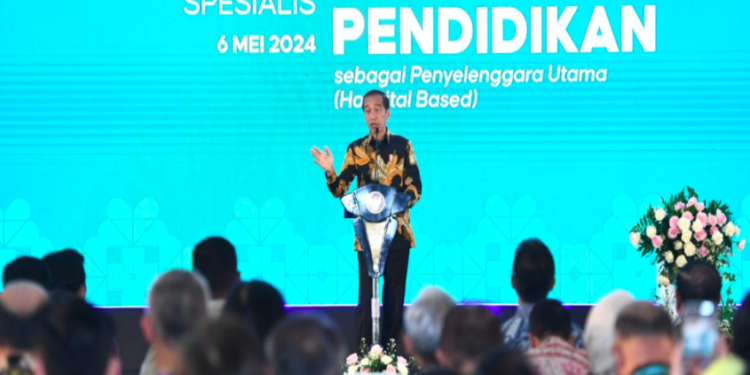 Presiden Jokowi Tekankan Pentingnya Kesiapan SDM Kesehatan dalam Memanfaatkan Bonus Demografi
