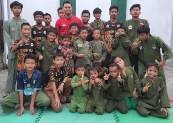 Eka Yulianto Hadiri Latihan Rutin Persinas Asad Manokwari, Beri Support dan Motivasi Juara