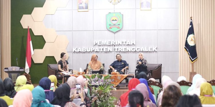 Pj. Ketua TP PKK Kabupaten Subang Hadir dan Ikuti Talk Show Women Program Digitalisasi Program PKK