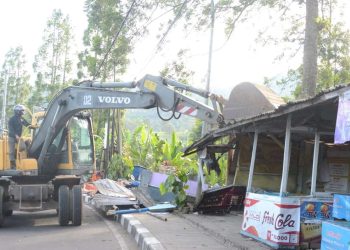 Pemdakab Bogor Beri Jaminan Keamanan dan Kenyamanan Usaha di Rest Area Gunung Mas
