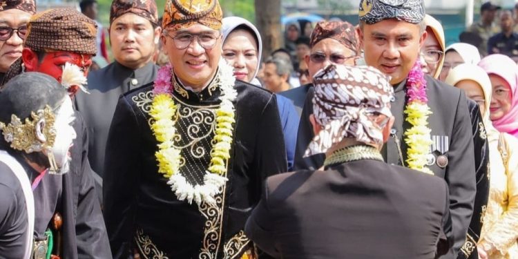 Pj. Gubernur Jabar Apresiasi Cimahi Cmapernik Sebagai Semangat Membangun Kota Cimahi
