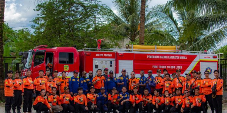 SENKOM Gandeng BPBD Mimika Gelar Diklat Damkar kepada 200 Anggota Senkom dan Senwan