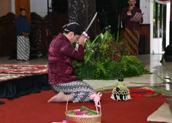 Bupati Arifin Jalani Tradisi Kirab Kerbau Nyadran Dam Bagong
