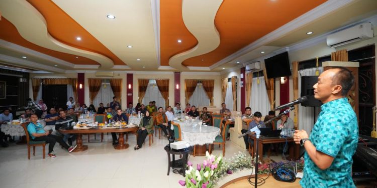 Penjabat Gubernur Sulawesi Selatan Prof Zudan Perkenalkan Program Sedekah Seribu Sehari, Bangun Kemandirian ASN di Sulsel