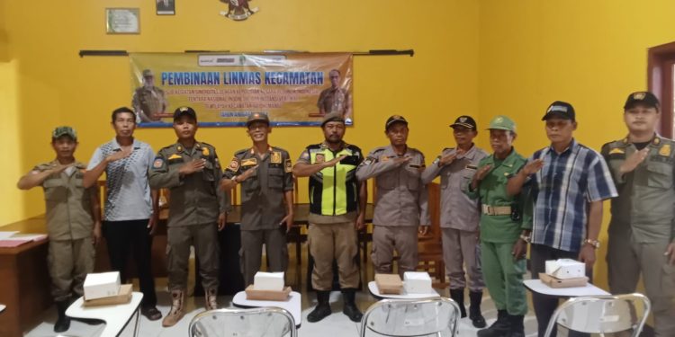 Linmas Diminta Selalu Siaga Membantu Kepentingan Umum