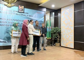 BKPSDM Kota Bandung Raih Tiga Penghargaan Pada Rakor Kepegawaian Kanreg III BKN