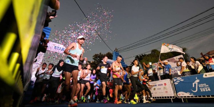 Jabar Run 10K 2024 Gelorakan Gaya Hidup Sehat dan Pariwisata Kota Cirebon