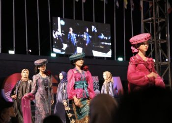 F8 Beri Panggung Fashion Show untuk UMKM Butik Lokal Sulsel