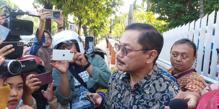Prof. Budi Ajukan Klarifikasi Keberatan Atas Pemberhentian Jabatan Sebagai Dekan FK UNAIR