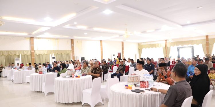 Buka Sosialisasi Netralitas ASN, Pj. Bupati Ingatkan ASN Harus Mandiri Dari Intervensi Politik