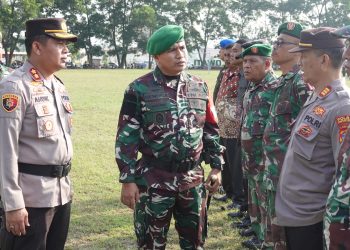 Dandim 0411/KM Bersama Kapolres Lampung Tengah Pimpin Apel Gabungan Kesiapan Pengamanan Jelang Kunker Presiden RI ke Lampung