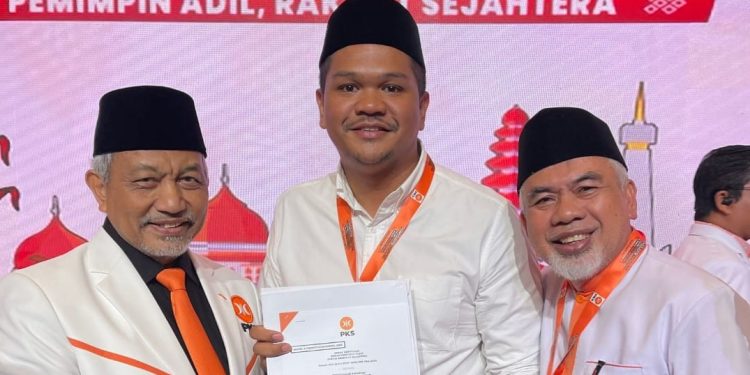 Pasangan Uji-Sah Dapat Arahan Penting Dari DPP PKS Usai Terima SK B1 KWK