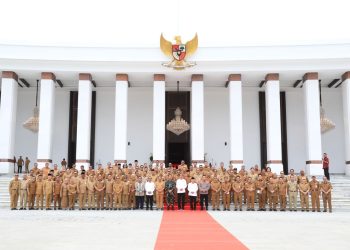 Sangat Meriah Grand Opening VAAN in SKY Saat Resmi Dibuka Oleh Ketua Komisi 8 DPR RI