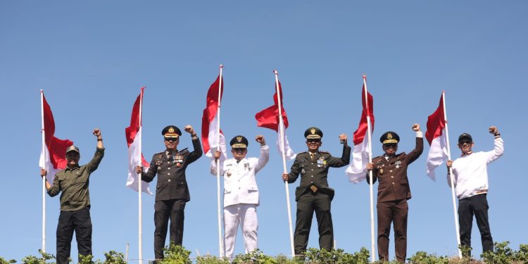 Wujud Penghormatan Kepada Para Pahlawan, Pj. Bupati Bantaeng Bersama Forkopimda Renungan Suci di TMP