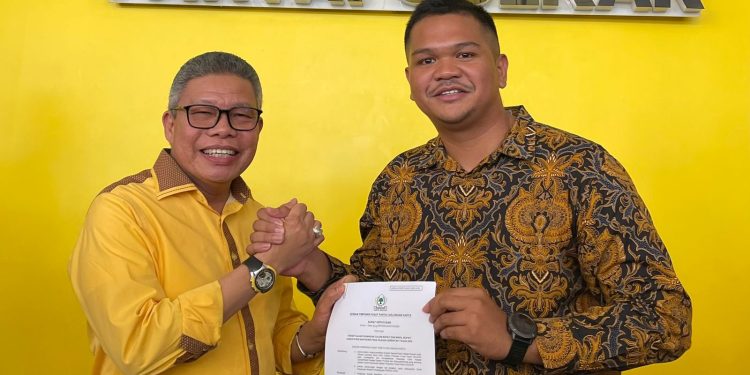 Terima SK B1KWK dari Partai Golkar, Uji Nurdin – Sahabuddin Siap Daftar di KPU Bantaeng 28 Agustus