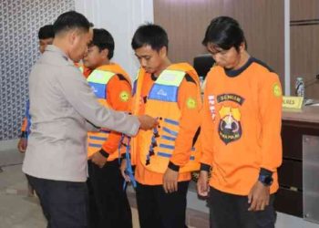Pengukuhan Tim Rescue Senkom Mitra Polri Kabupaten Soppeng