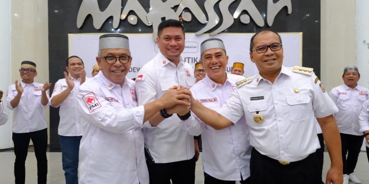 Adnan Minta Stok Darah Harus Terus Terjaga Saat Melantik Pengurus PMI Makassar