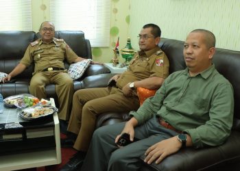 Pj. Bupati Lampung Utara Hadiri Rapat Rencana Pengembangan Bank Pembiayaan Rakyat Syariah (BPRS) di Wilayahnya