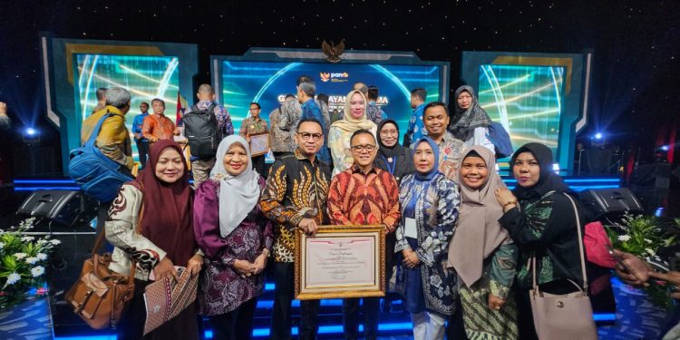 Kedepankan Pelayanan Paripurna, RSUD Prof. Anwar Makkatutu Bantaeng Raih Penghargaan Top Inovasi Pelayanan Publik