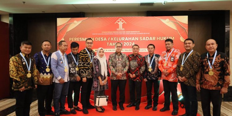 Menkumham Yasonna Laoly Resmikan 12 Kelurahan di Kota Makassar Jadi Desa/Kelurahan Sadar Hukum
