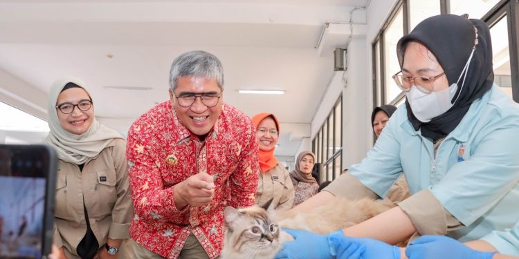 Dinas Pangan dan Pertanian Kota Cimahi Gelar Vaksiansi Gratis Hewan Peliharaan, Dalam Rangak Peringatan Hari Rabies Sedunia,
