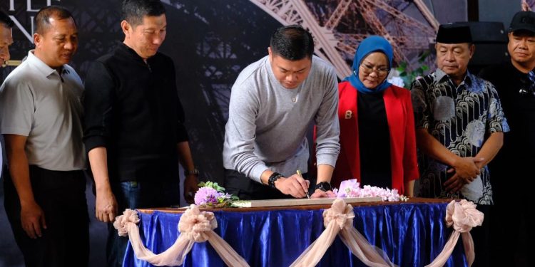 Resmikan Kampoeng Eropa Malino, Bupati Adnan Sebut Mampu Tingkatkan Kunjungan Wisatawan di Gowa