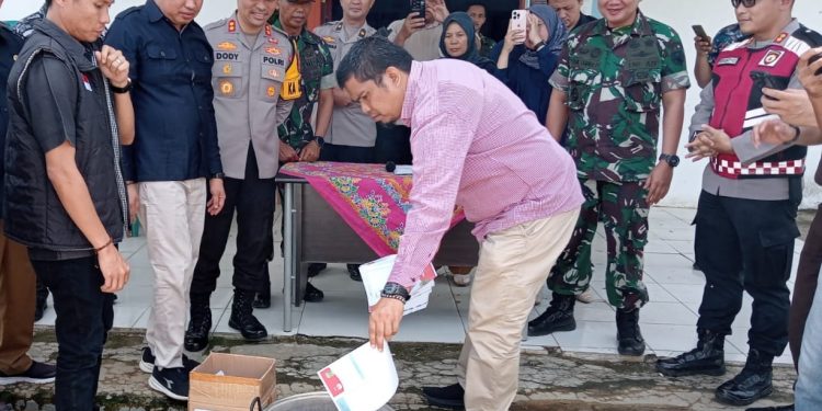 Pemusnahan Surat Suara Yang Tidak Terpakai Di kabupaten Empat Lawang Tidak Terpakai