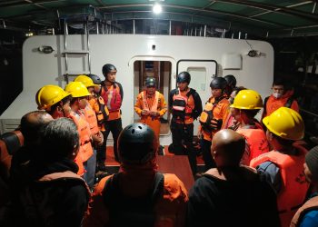 Kru Kapal Sakit, SAR Mataram Evakuasi di Tengah Laut