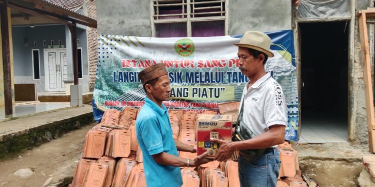 Donasikan Satu set Jet Pump ke Istana untuk Fitri, Hj Yuyu Ungkapkan Cintanya ke Fitri