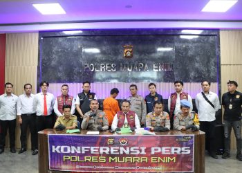 Polres Muara Enim Gelar Konferensi Pers Kasus Kekerasan Terhadap Anak di Desa Prabu Menang