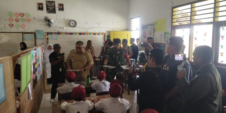 Dandim 0622/Kab. Sukabumi didampingi Bupati Sukabumi hadiri Lounching SPPG