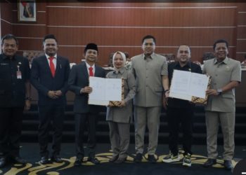 DPRD kabupaten Purwakarta menggelar Rapat Paripurna penetapan Bupati dan Wakil Bupati Purwakarta terpilih periode 2025-2030