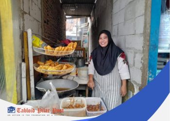 Ibu Neng Pedagang Gorengan Di Kedungwaringin Sulit Beli Gas LPG 3 KG