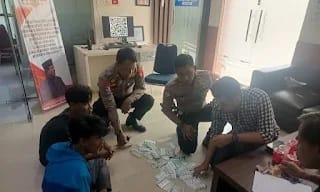 Di Temukan Obat Obatan Terlarang Di dalam Jok Kendaraan Bermotor