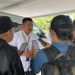 Tiba di Makassar, Bupati Bantaeng Uji Nurdin Dapat Pengalungan Kain Sutra Pimpinan Forkopimda