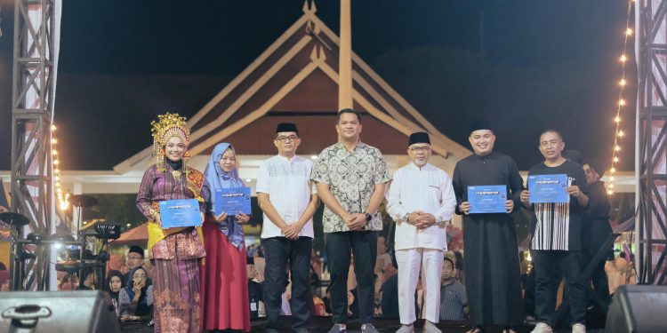 Ditutup Bupati Uji Nurdin, Festival Ramadan Bangkit Bantaeng Capai Omset Rp 1,6 Miliar