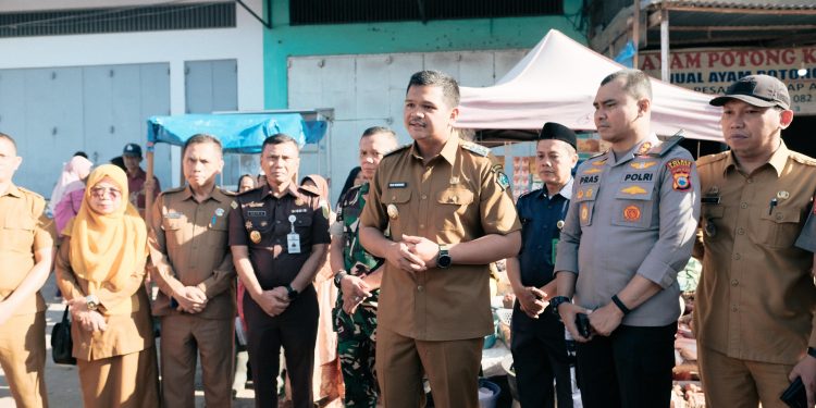 TPID Bantaeng Tinjau Stok Harga Bahan Pokok, Bupati Bantaeng Uji Nurdin: Masih Stabil