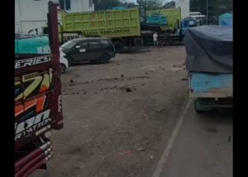“kembali terjadi mobil angkutan batu bara membuat resah masyarakat”.