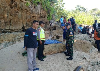 2 Nelayan Asal Lombok Tenggelam Laka Laut , Di Temukan Terdampar Meninggal Di Pantai Selok