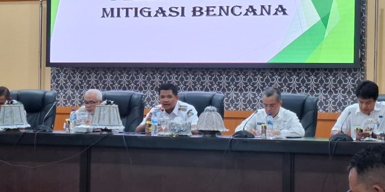 Bersama Unsur Forkopimda, Bupati dan Wabup Hadiri Rapat Mitigasi Bencana