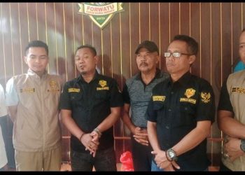 Forwatu Banten Gelar Kajian Soal Polemik DPR RI di Internal Partai PDI Perjuangan.