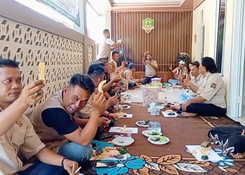 HALAL BI HALAL KELUARGA BESAR FORWATU BANTEN ANGKAT ISSUE PENGANAN KHAS BANTEN