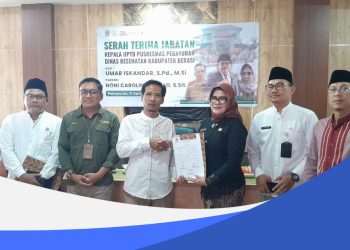 Sertijab Kepala Puskesmas Pebayuran,Umar Iskandar Resmi Digantikan Noni Carolina,  Berharap Pelayanan Semakin Baik