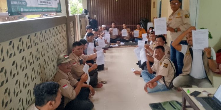 TIM BANTEN PULIH GELAR RAPAT PERDANA (RADANA) UNTUK PERSIAPAN DEKLARASI AKBAR DAN RAPAT PEMULIHAN BANTEN
