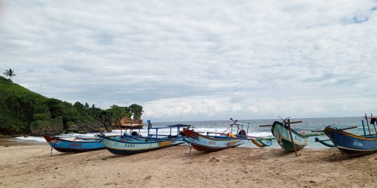 Kunjungi Duo Cukup Bayar Satu Tiket, Kesan Pertama Menggoda Di Area Pantai Nganteb